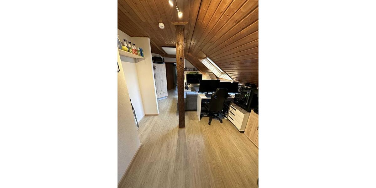 Dachgeschoßwohnung Neuenrade - 2 Zimmer, 38 m&sup2;, 260&euro; | Angebot:25869932