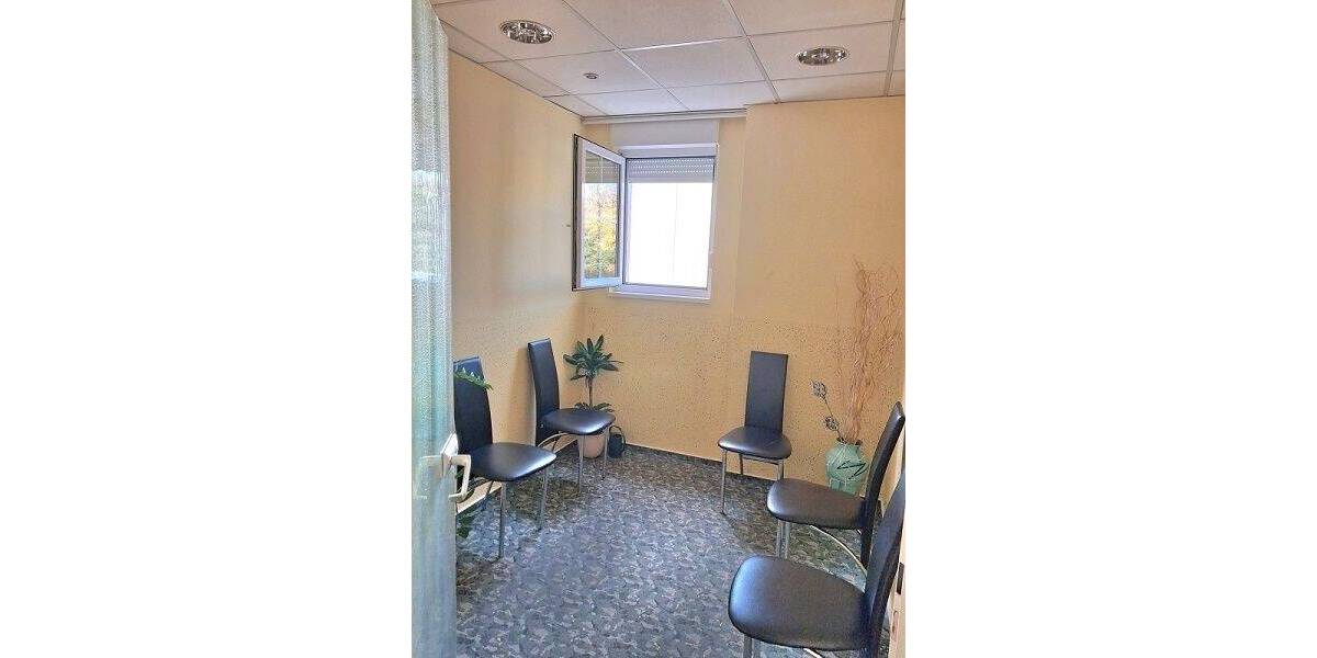 Gewerbeobjekt Wolmirstedt - 3 Zimmer, 111 m&sup2;, 1.332&euro; | Angebot:25708750