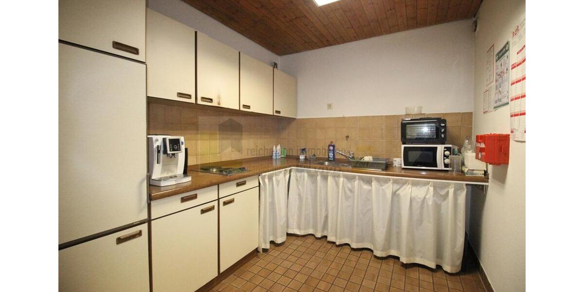 Dachgeschoßwohnung Villingen-Schwenningen Schwenningen - 3 Zimmer, 153 m&sup2;, 550&euro; | Angebot:26727642