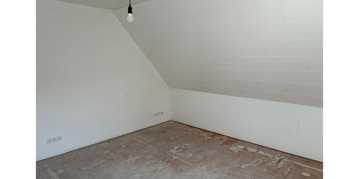 Dachgeschoßwohnung Velpke - 3 Zimmer, 53 m&sup2;, 450&euro; | Angebot:25841939