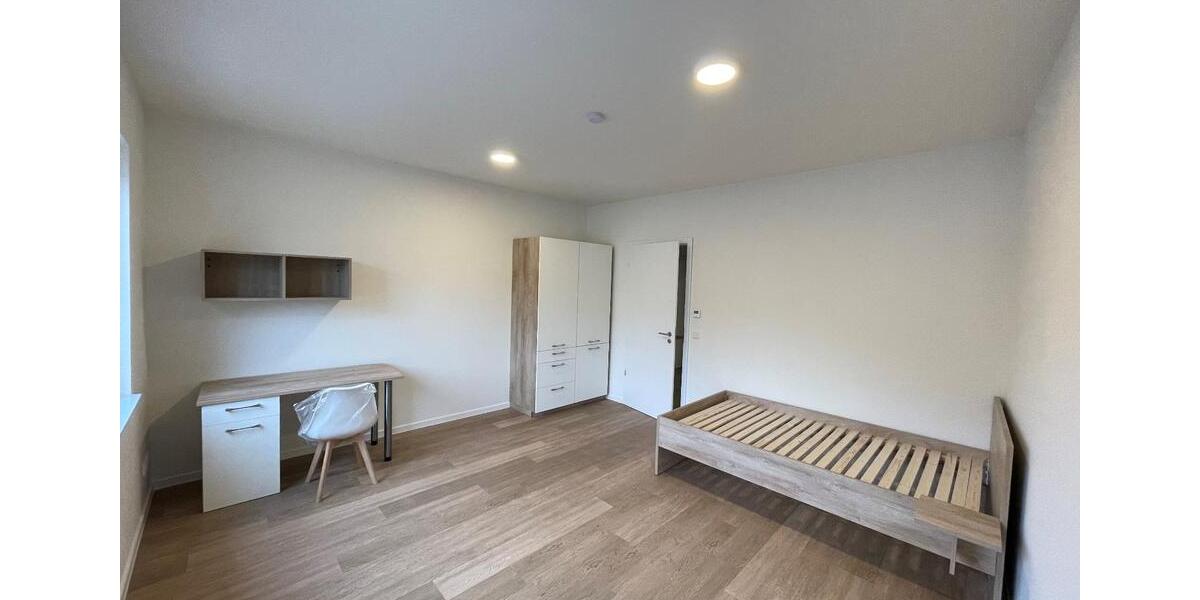 Großzügiges, möbliertes WG-Zimmer in 2er WG in zentraler Lage zur Komplettmiete (inkl. Nebenkosten, Strom und Internet) 1 zimmer