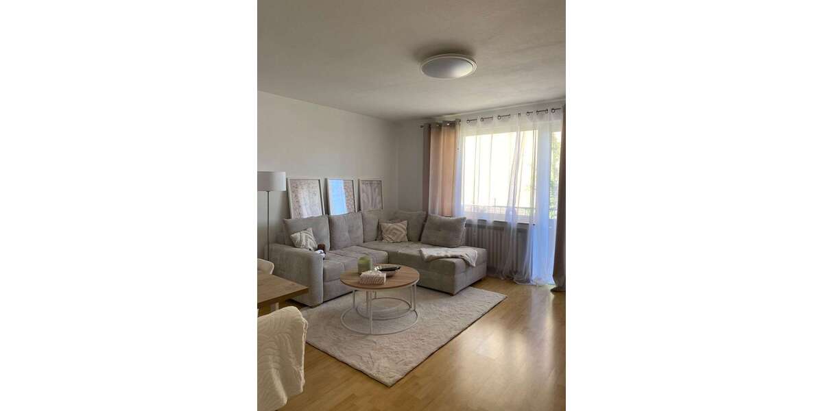Etagenwohnung Giesen - 3 Zimmer, 72 m&sup2;, 590&euro; | Angebot:26732547