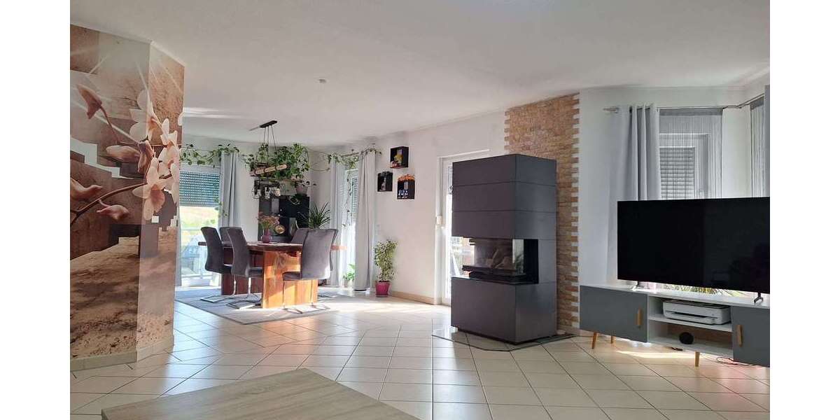 Wohnung zum Mieten in Lohrsdorf 1.150 € 125 m² 4 zimmer