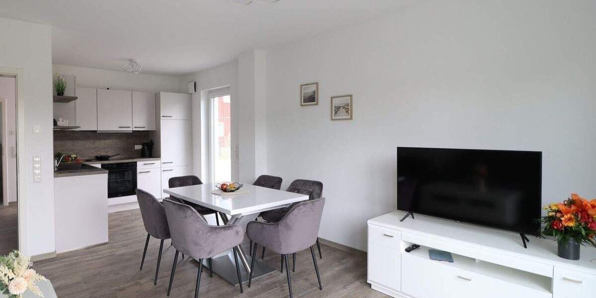 Etagenwohnung Fuhlendorf - 4 Zimmer, 94 m&sup2;, 990&euro; | Angebot:26079985