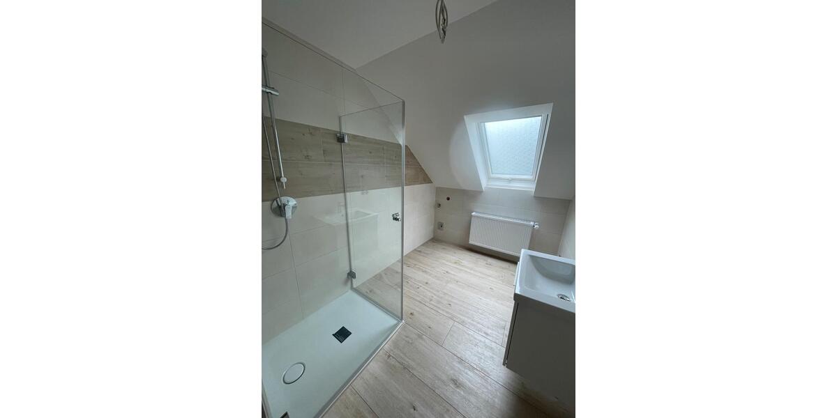 Dachgeschoßwohnung Wemding - 4 Zimmer, 107 m&sup2;, 950&euro; | Angebot:26445807