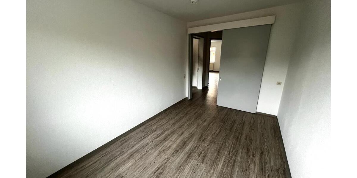 Barrierefreies Wohnen mit Aufzug im Zentrum von Weida! 3-Raum-EG-Wohnung mit Balkon! - Etagenwohnung Weida Liebsdorf | Angebot:26887891