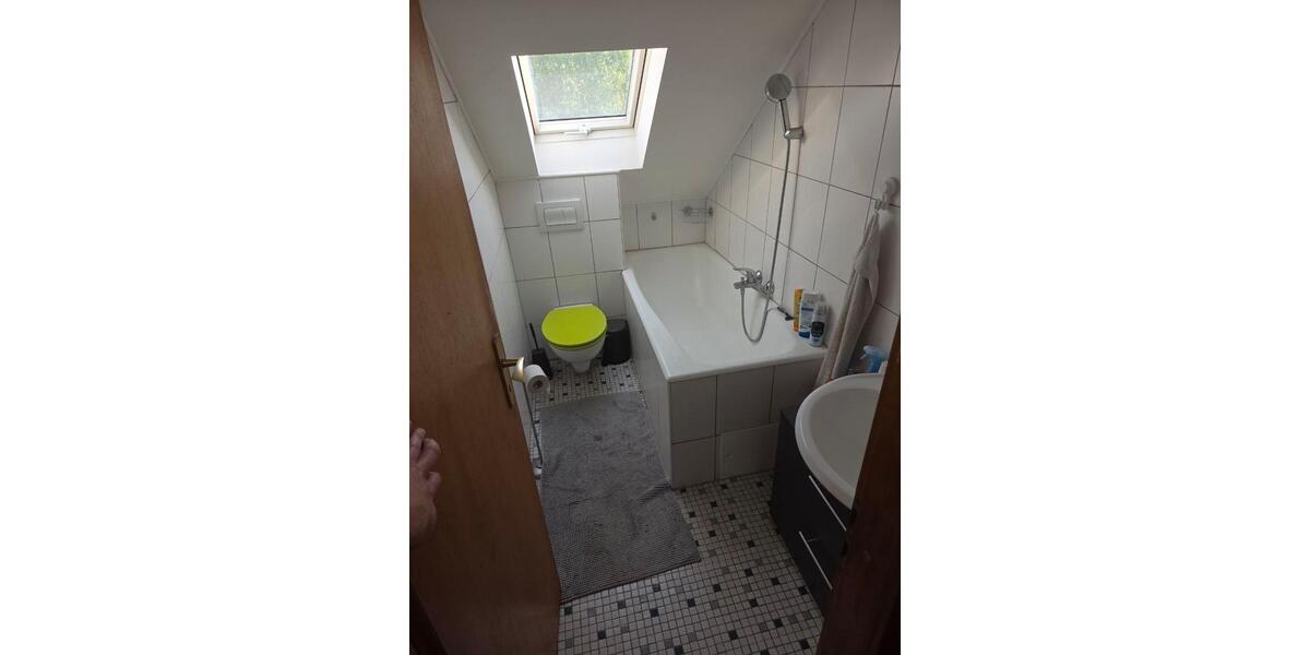 Dachgeschoßwohnung Andernach - 1 Zimmer, 38 m&sup2;, 305&euro; | Angebot:26635606