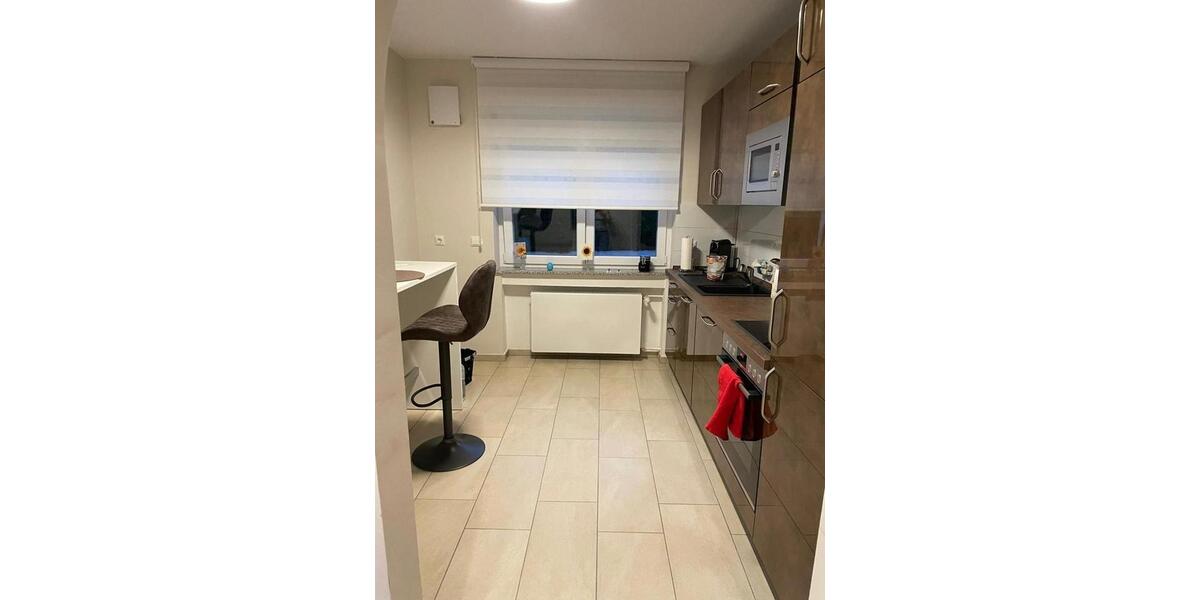 Schöne voll möblierte 2,5 Zim. Wohnung 2.5 zimmer