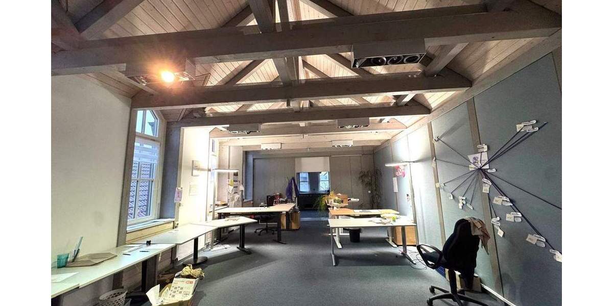 Gewerbeobjekt Bindlach - 8 Zimmer, 265 m&sup2;, 1.500&euro; | Angebot:24027413