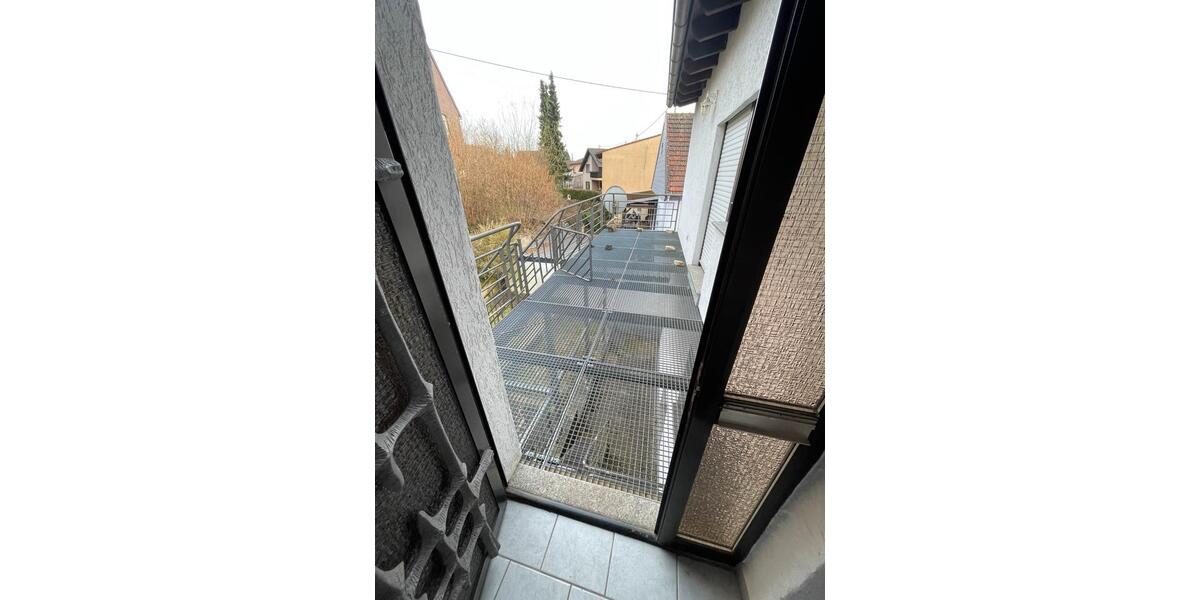 Dachgeschoßwohnung Oberthal - 3 Zimmer, 103 m&sup2;, 800&euro; | Angebot:26232578