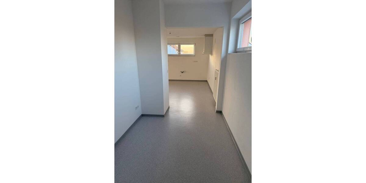 Etagenwohnung Weiden - 1 Zimmer, 69 m&sup2;, 730&euro; | Angebot:25957210