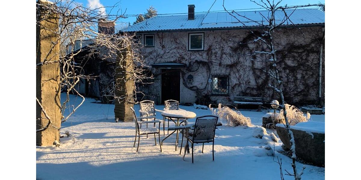 „Nobel-WG“ in wunderschöner Landvilla 2 zimmer