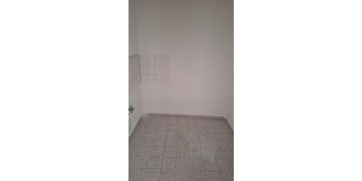 Etagenwohnung Zehdenick - 4 Zimmer, 67 m&sup2;, 410&euro; | Angebot:25646526