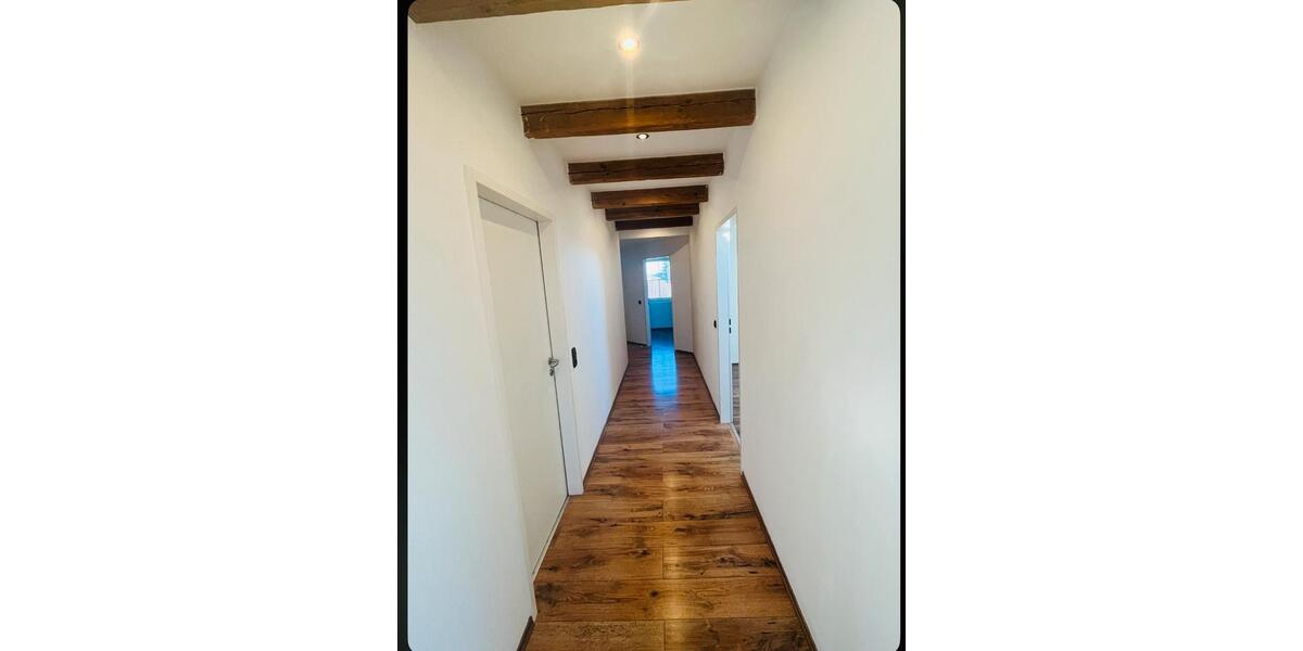 Dachgeschoßwohnung Adlkofen - 3 Zimmer, 66 m&sup2;, 800&euro; | Angebot:26694023