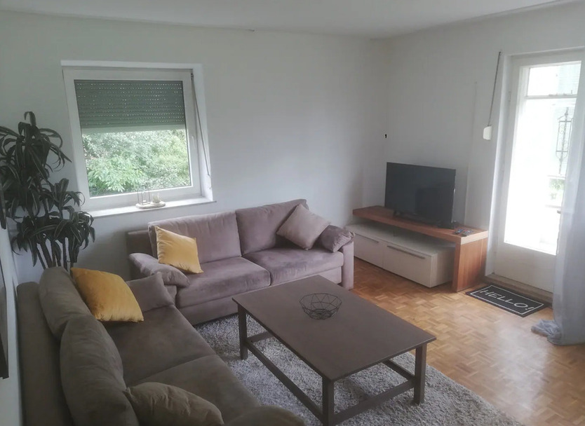 3 Zimmer Wohnung - möbliert u. befristet