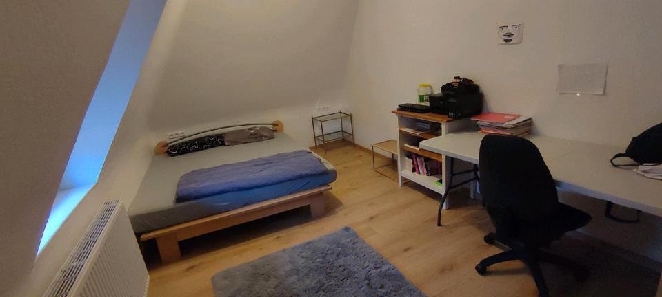 Schönes Zimmer in Zuffenhausen – 650 €