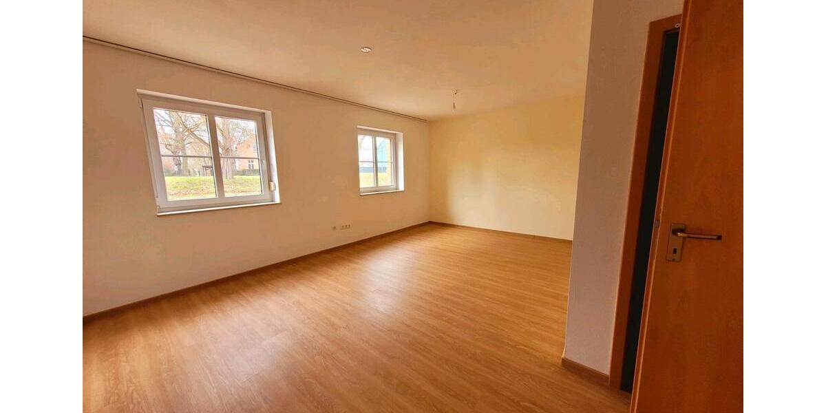 Maisonettenwohnung Ludwigsfelde - 3 Zimmer, 84 m&sup2;, 1.300&euro; | Angebot:25874077