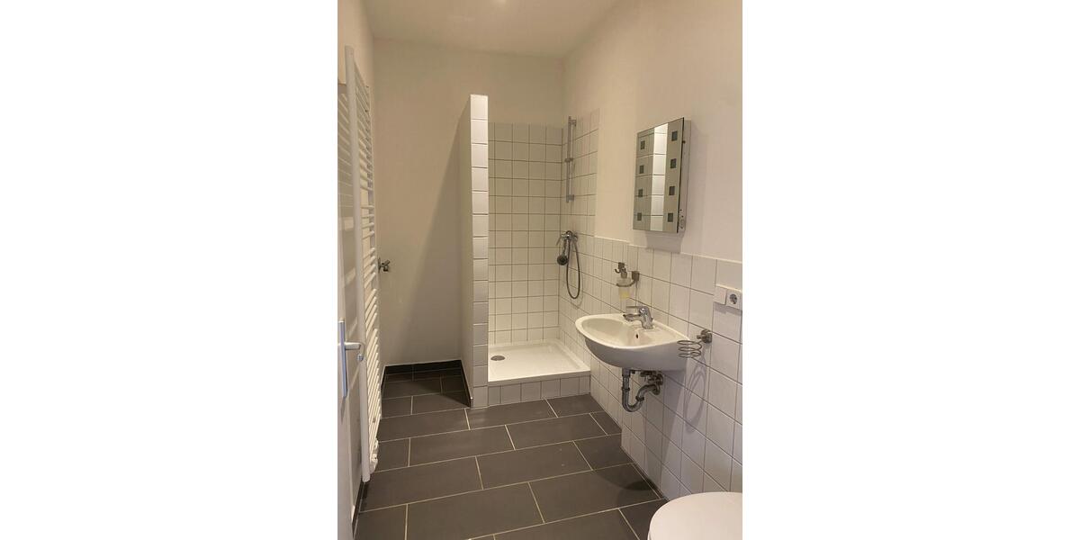 Erdgeschoßwohnung Kyffhäuserland - 2 Zimmer, 53 m&sup2;, 350&euro; | Angebot:25543318