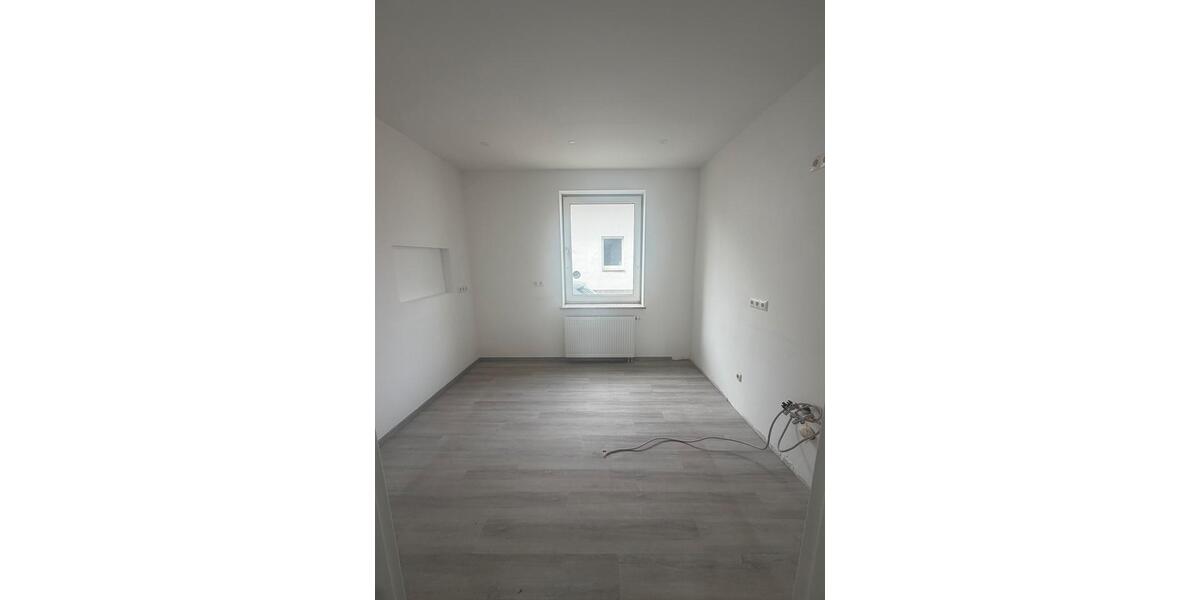 Erdgeschoßwohnung Hameln Kernstadt - 4 Zimmer, 105 m&sup2;, 880&euro; | Angebot:26024706