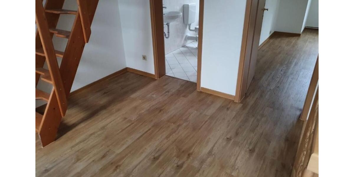 Kleines Reihenhaus mit 2,5-Zimmern im alten Dorf 2 zimmer