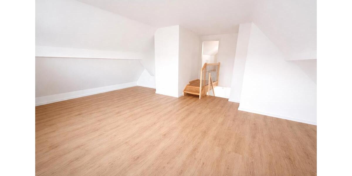 Maisonettenwohnung Braunschweig Lehndorf-Watenbüttel - 4 Zimmer, 220 m&sup2;, 1.500&euro; | Angebot:26285936