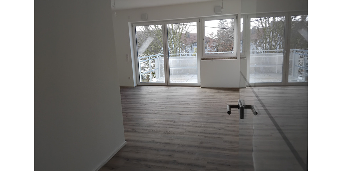 Dachgeschoßwohnung Bad Buchau - 3.5 Zimmer, 93 m&sup2;, 1.120&euro; | Angebot:24864804