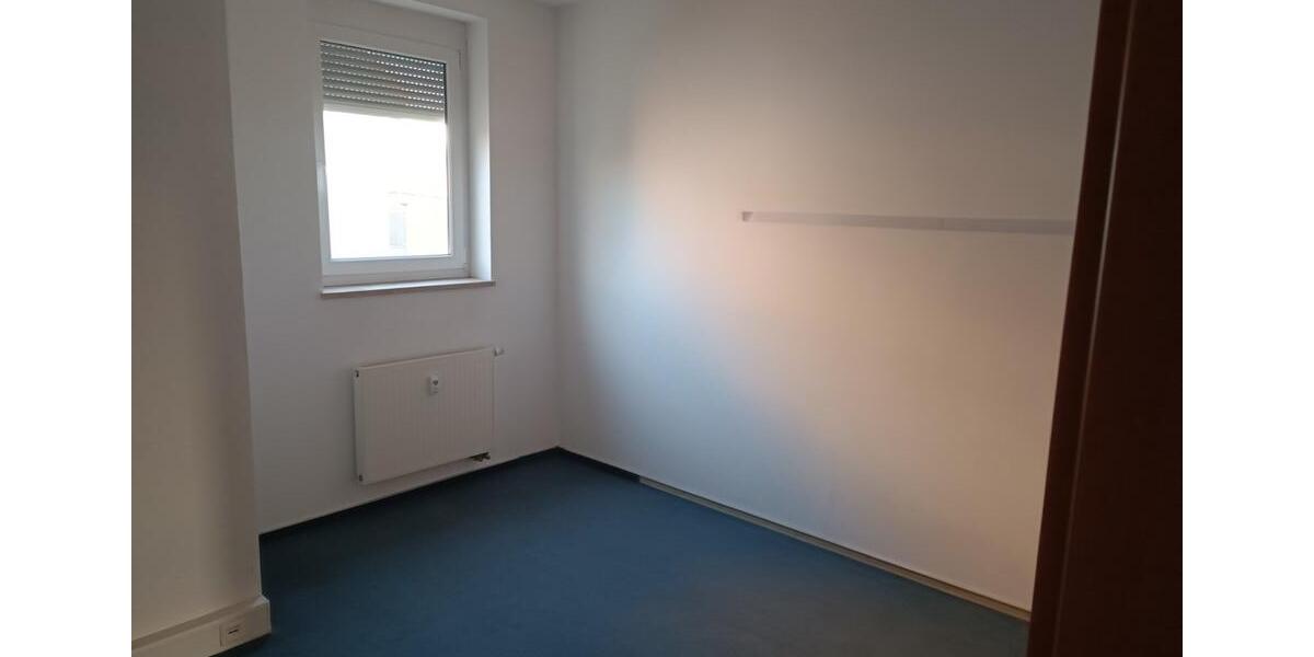 Gewerbeobjekt Schlüsselfeld - 1.900&euro; | Angebot:24630882