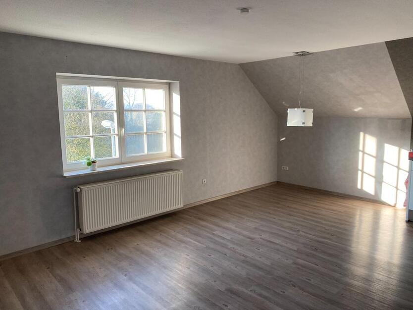 3-Zimmer-OG-Wohnung in ruhiger Lage von Varel-Winkelsheide zimmer