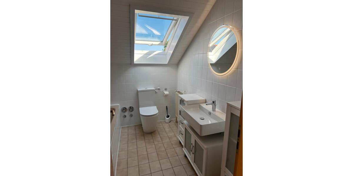 Dachgeschoßwohnung Filderstadt - 3 Zimmer, 68 m&sup2;, 950&euro; | Angebot:25219830