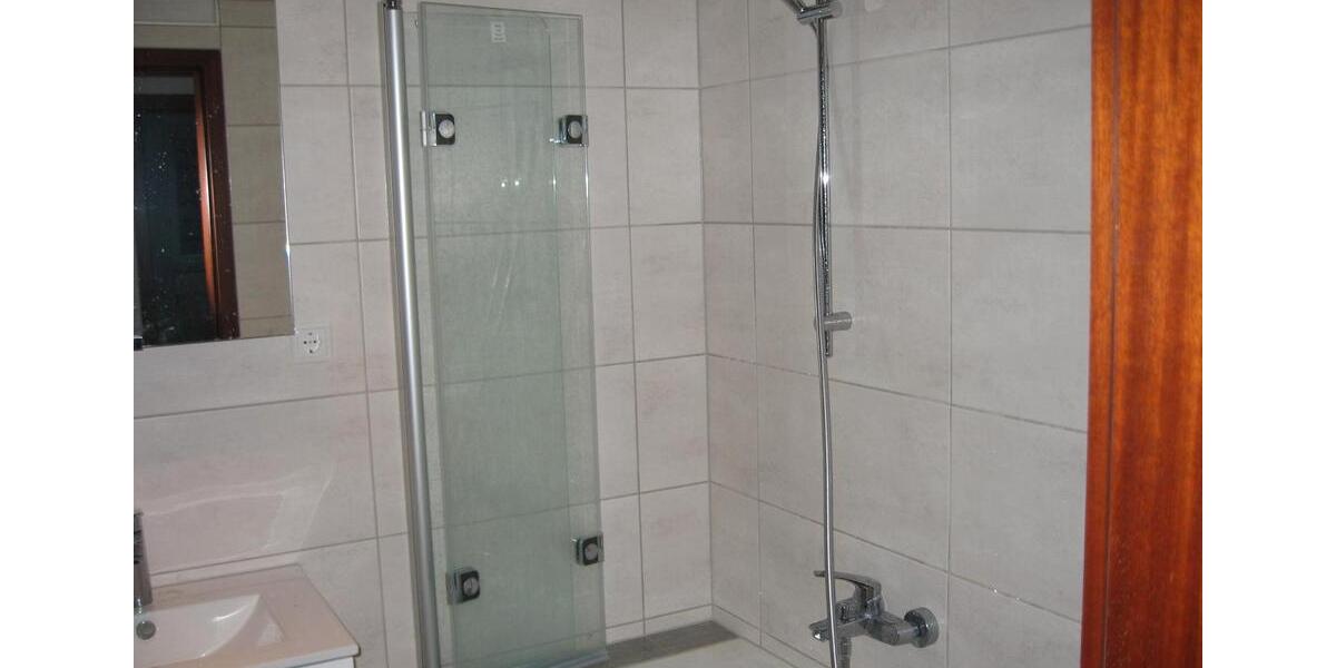 Dachgeschoßwohnung Schwalmstadt - 2 Zimmer, 65 m&sup2;, 390&euro; | Angebot:26592079