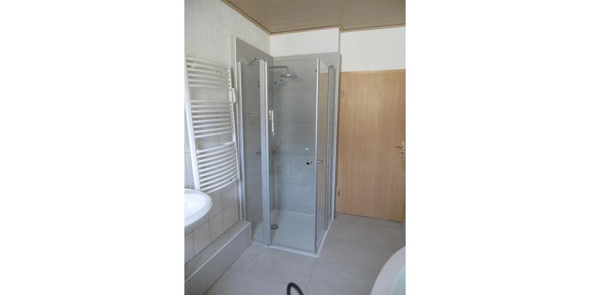 Charmante 5 - Raum-Wohnung in bester Lage zu vermieten 5 zimmer