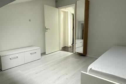Wohnen auf Zeit Ulm Obertalfingen - 4 Zimmer, 130 m&sup2;, 530&euro; | Angebot:25562898