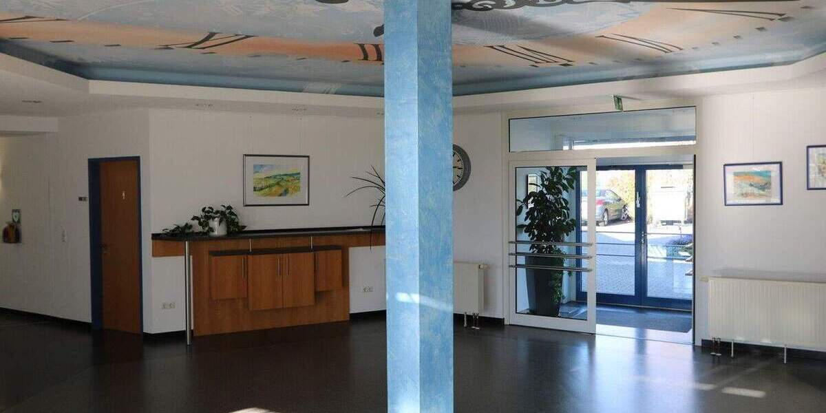 Gewerbeobjekt Herrieden Schernberg - 7 Zimmer, 220 m&sup2;, 2.528&euro; | Angebot:24436108