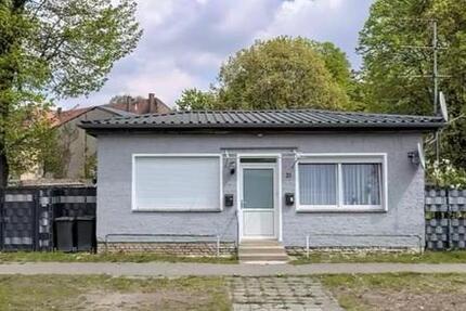 Haus mit Grundstück zu vermieten in LindenbergTauche. 300m Edeka 2.5 zimmer