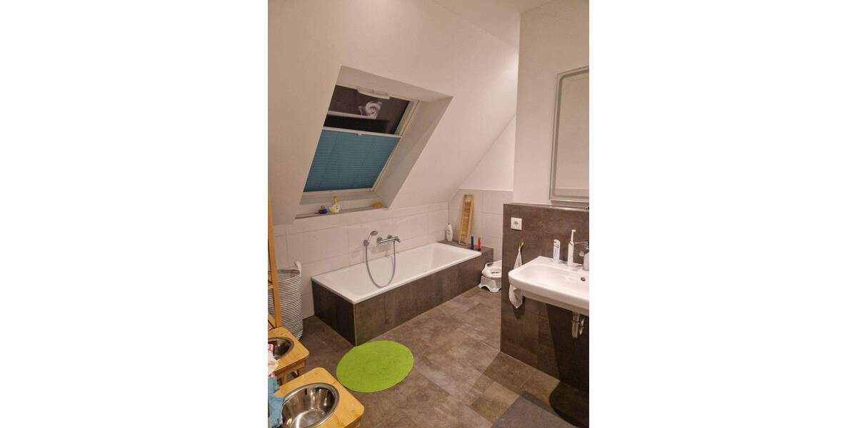 Doppelhaushälfte Hollenbek - 4 Zimmer, 119 m&sup2;, 1.600&euro; | Angebot:25755239