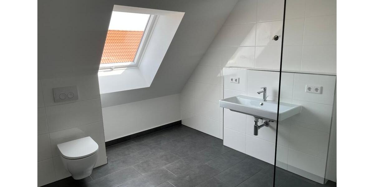 Doppelhaushälfte Markt Erlbach - 5 Zimmer, 121 m&sup2;, 1.690&euro; | Angebot:25652631