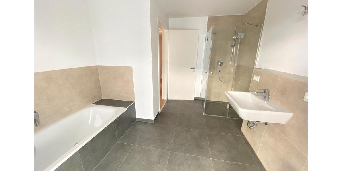 Etagenwohnung Celle Neustadt/Heese - 3 Zimmer, 105 m&sup2;, 1.200&euro; | Angebot:26552216