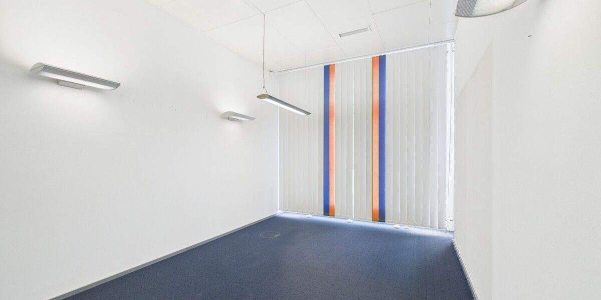 Gewerbeobjekt Regensburg / Prüfening Westenviertel - 8 Zimmer, 199 m&sup2;, 4.700&euro; | Angebot:25704935