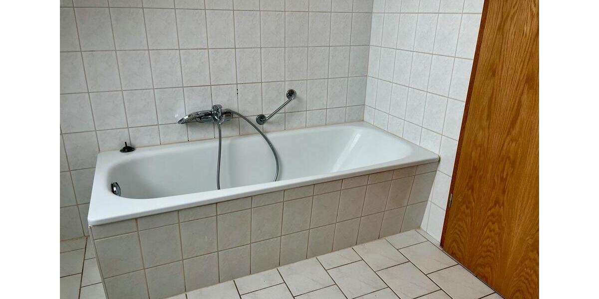 Etagenwohnung Oelsnitz (Vogtland) - 2 Zimmer, 49 m&sup2;, 284&euro; | Angebot:24663736