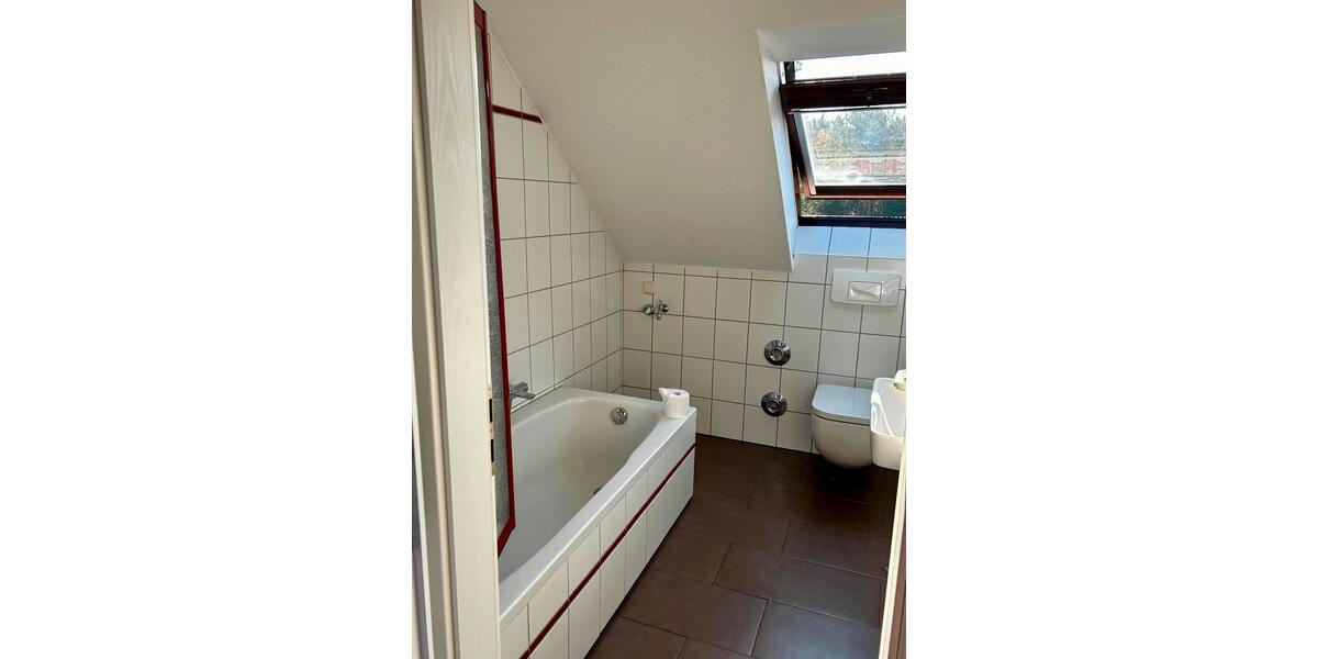 Dachgeschoßwohnung Altdöbern - 1 Zimmer, 38 m&sup2;, 416&euro; | Angebot:23685526