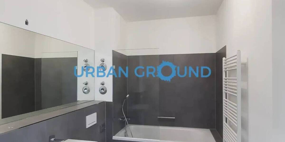Etagenwohnung Berlin Mitte - 2 Zimmer, 57 m&sup2;, 1.240&euro; | Angebot:26434182