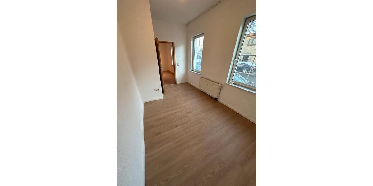 Erdgeschoßwohnung Rottenburg am Neckar - 3 Zimmer, 70 m&sup2;, 900&euro; | Angebot:25057551