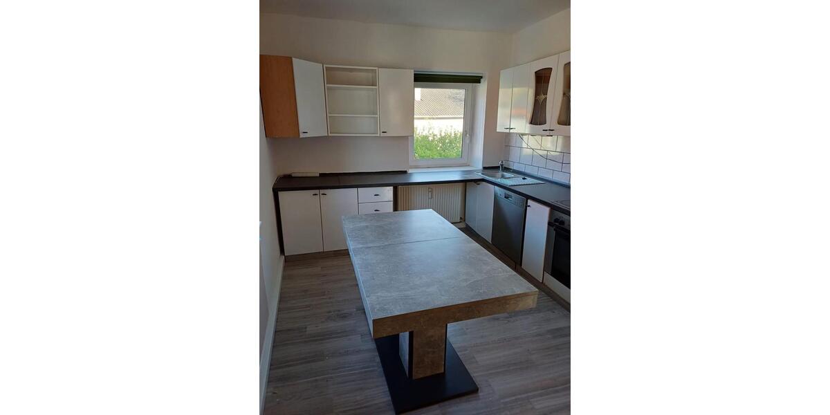 Etagenwohnung Waldmünchen - 4 Zimmer, 92 m&sup2;, 1.100&euro; | Angebot:26040534