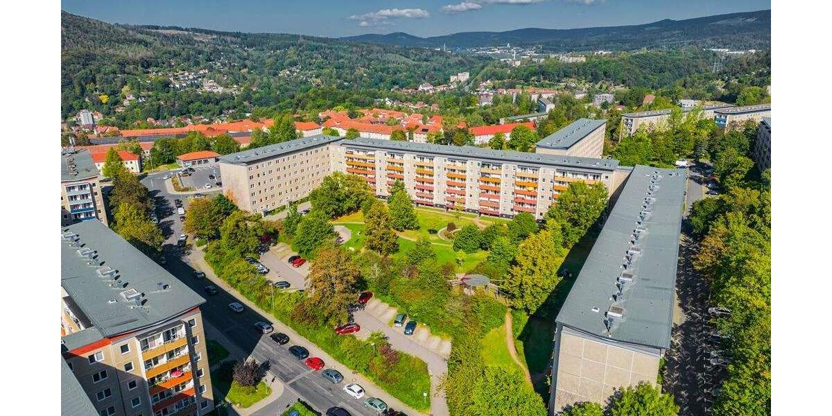 Etagenwohnung Suhl Neundorf - 4 Zimmer, 64 m&sup2;, 400&euro; | Angebot:25250733