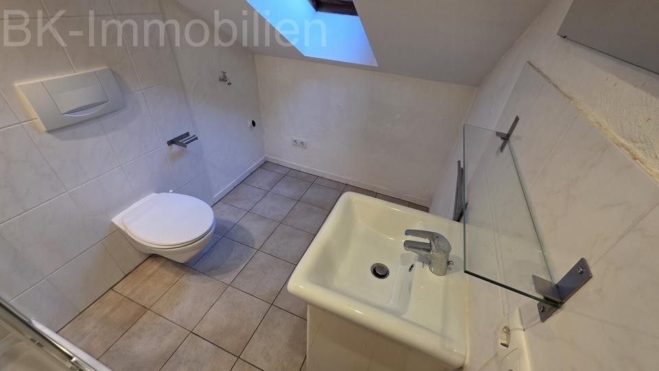 Etagenwohnung Kaiserslautern Engelshof - 1 Zimmer, 25 m&sup2;, 300&euro; | Angebot:26020217