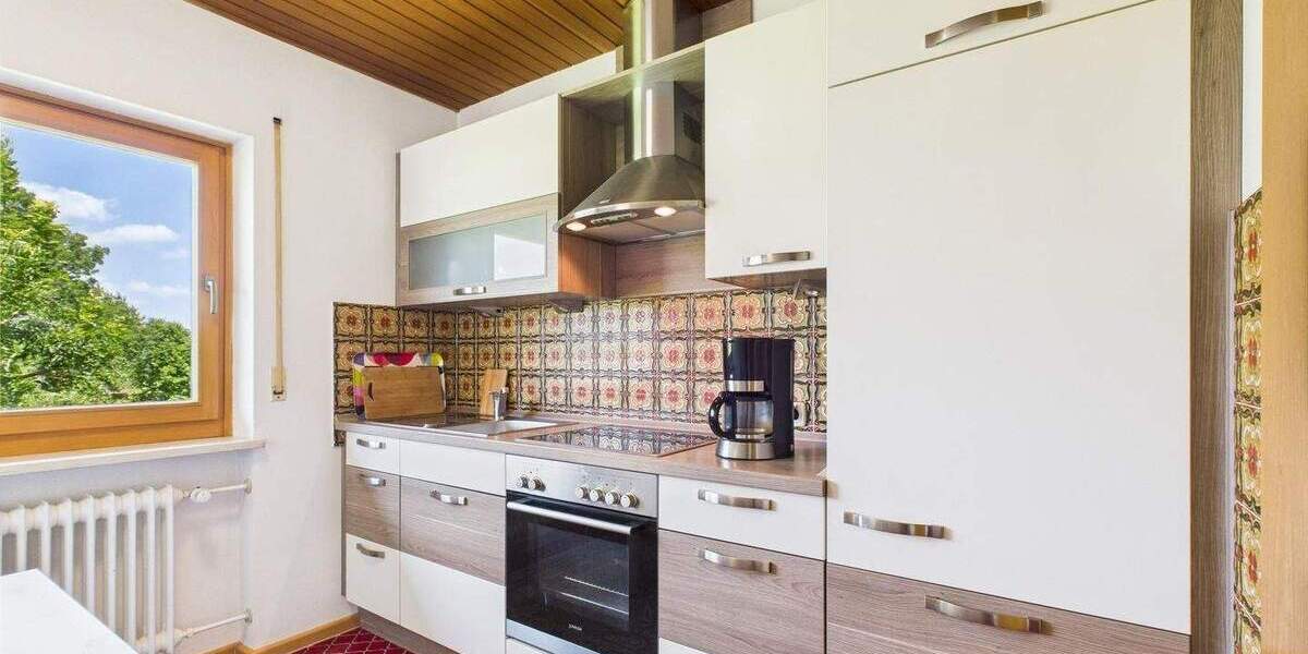 Etagenwohnung Bad Wiessee - 3 Zimmer, 75 m&sup2;, 1.200&euro; | Angebot:25708184