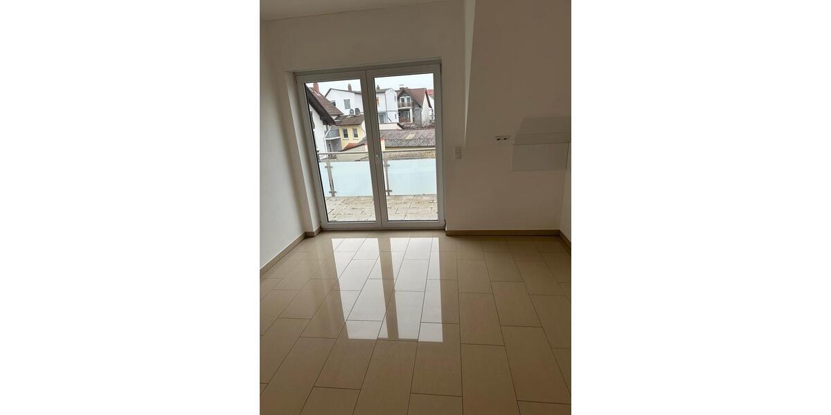 Dachgeschoßwohnung Gießen Wieseck - 6 Zimmer, 145 m&sup2;, 1.600&euro; | Angebot:25163644