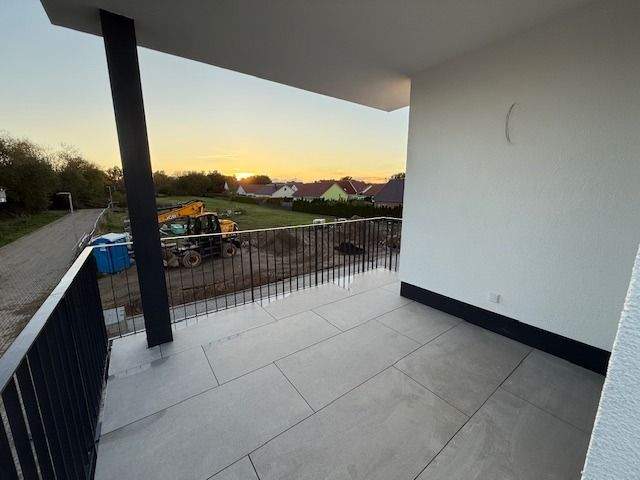 Gehobene 4 Zimmer Wohnung mit erstklassiger Ausstattung und großzügigem Balkon ! 4 zimmer