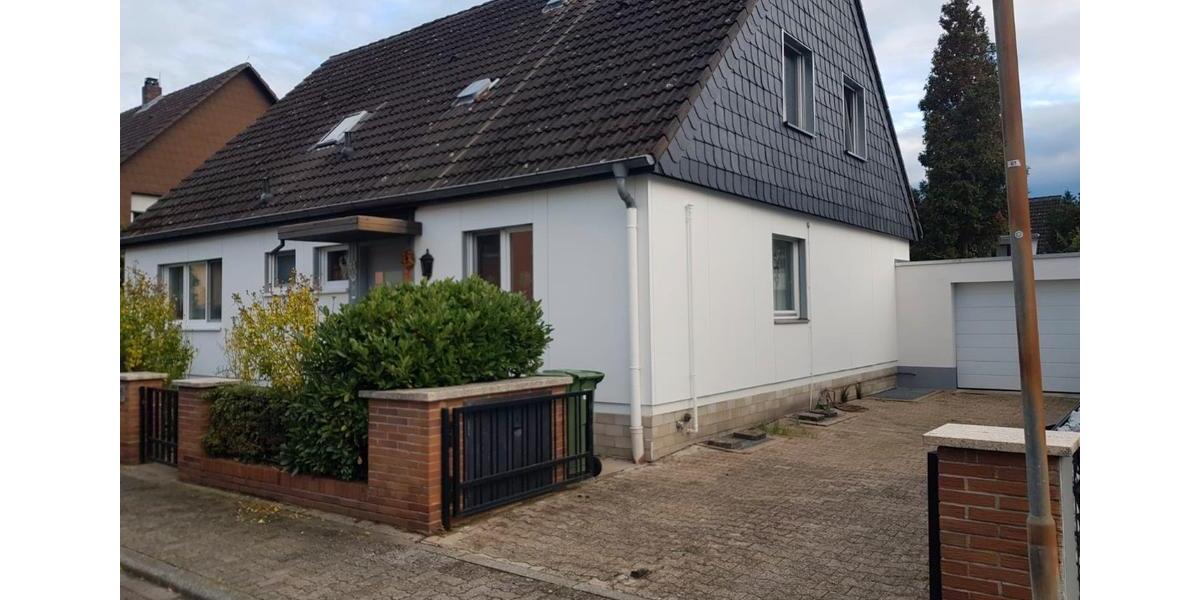 Dachgeschoßwohnung Schwetzingen - 4 Zimmer, 90 m&sup2;, 1.200&euro; | Angebot:25174489