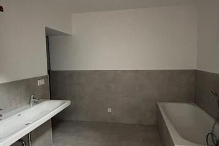 3 Zimmer in 4-er WG zu vermieten 4 zimmer